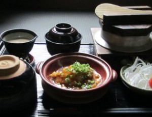 山芋ハンバーグとろろ御膳